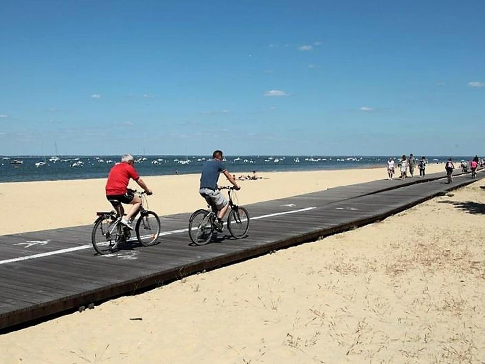 Arcachon : T2 Moderne A 2 Pas De La Plage Avec Balcon, Wifi, Parking Et Tv Cinema - Fr-1-420-71 Zewnętrze zdjęcie